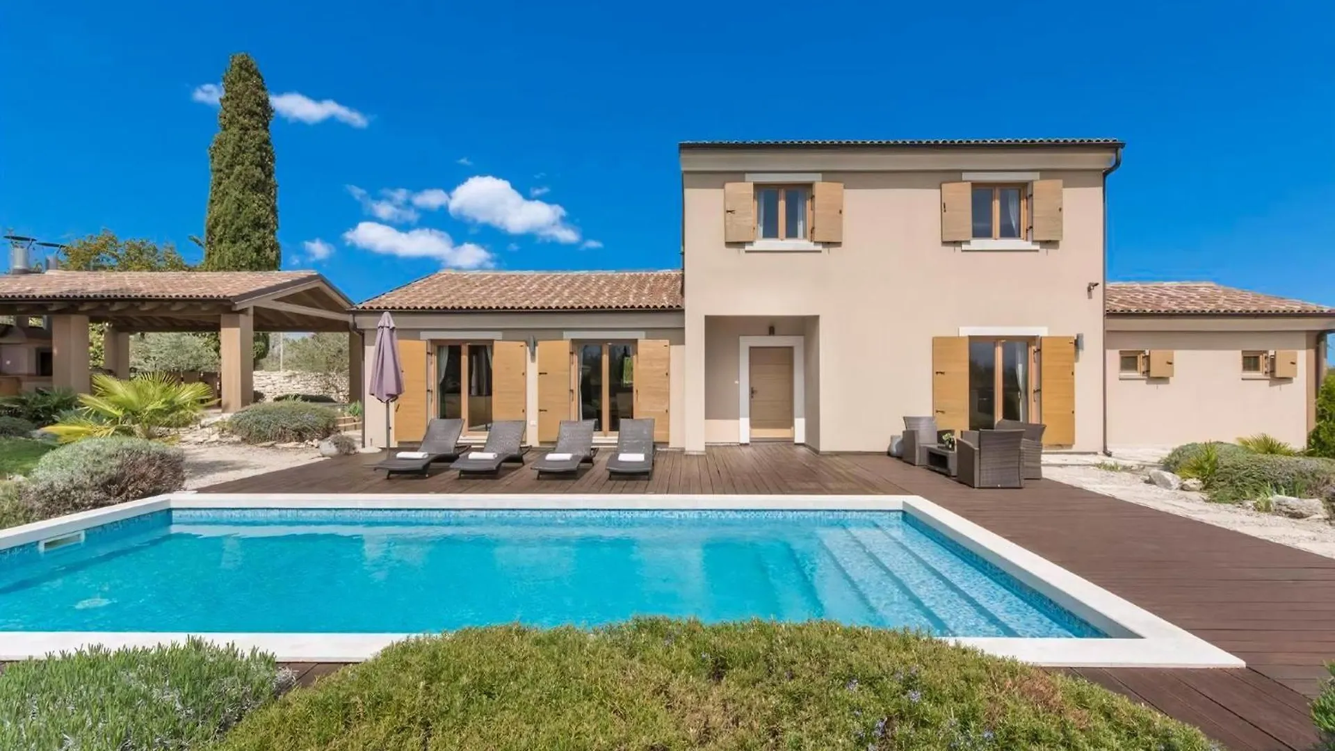 Gemuetliches Ferienhaus In Juršići